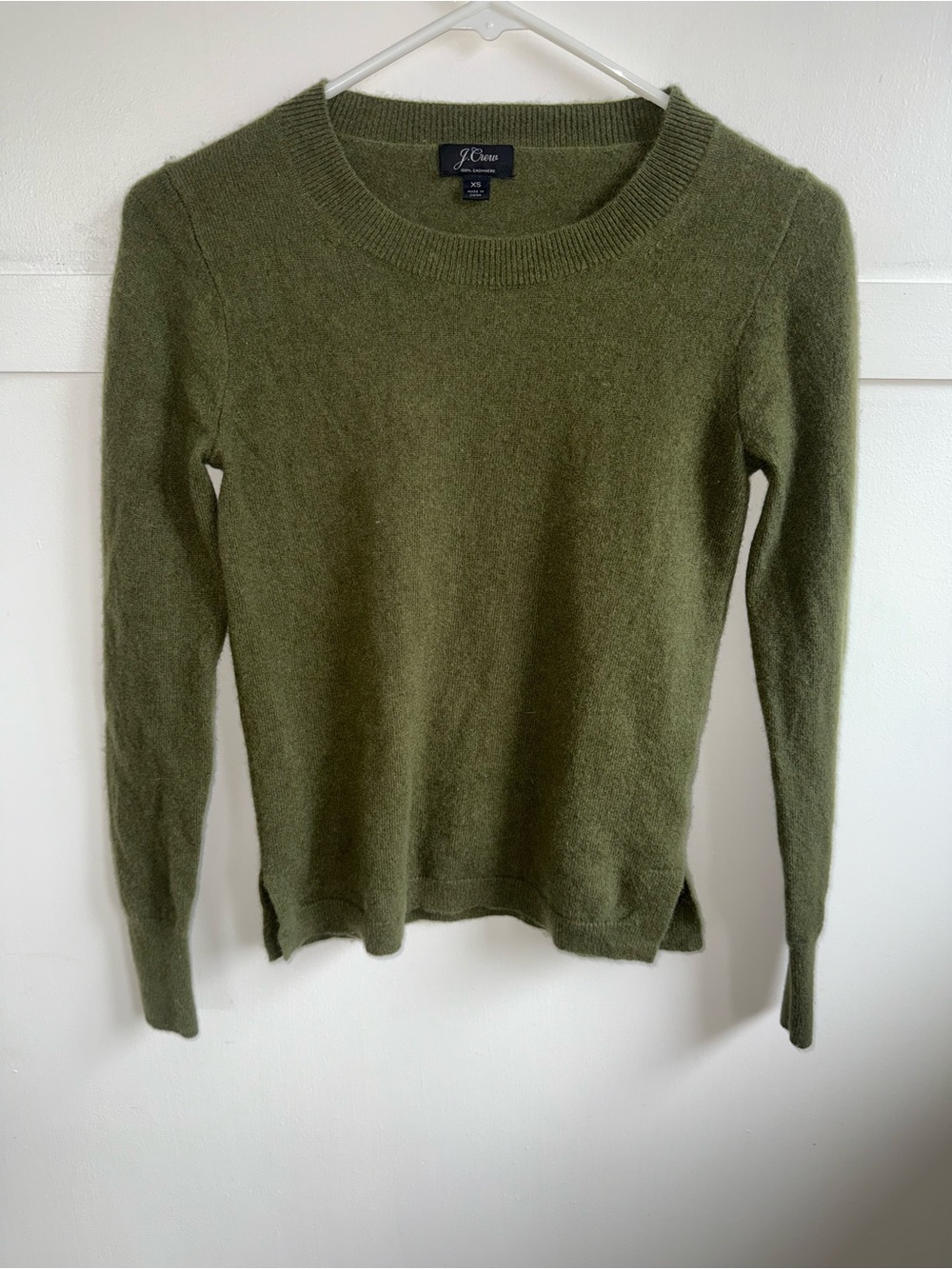 J. Crew Women’s Cashmere Slim-Fit Crewneck Sweater Olive Green XS Quiet Luxury